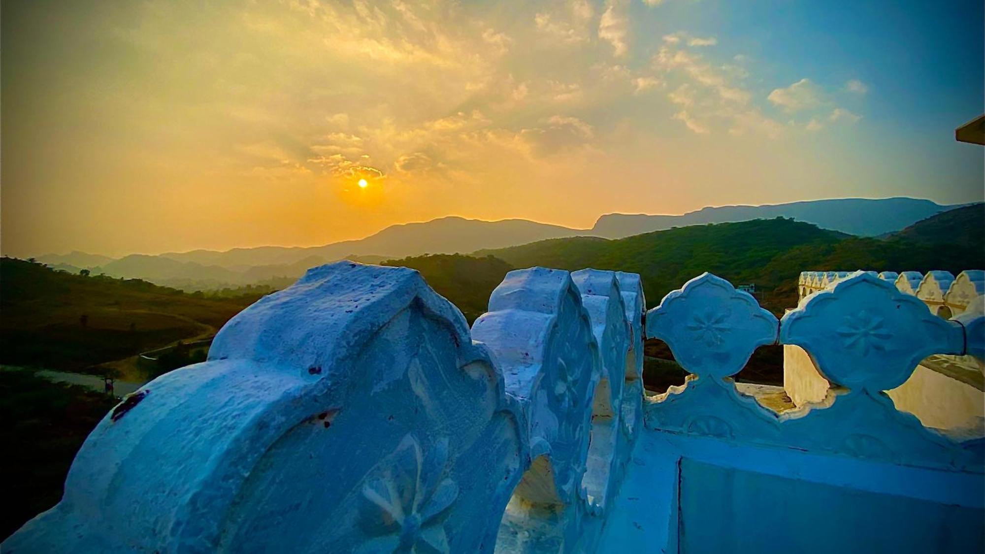 Mewar Palace Resort And Spa Udaipur Eksteriør bilde