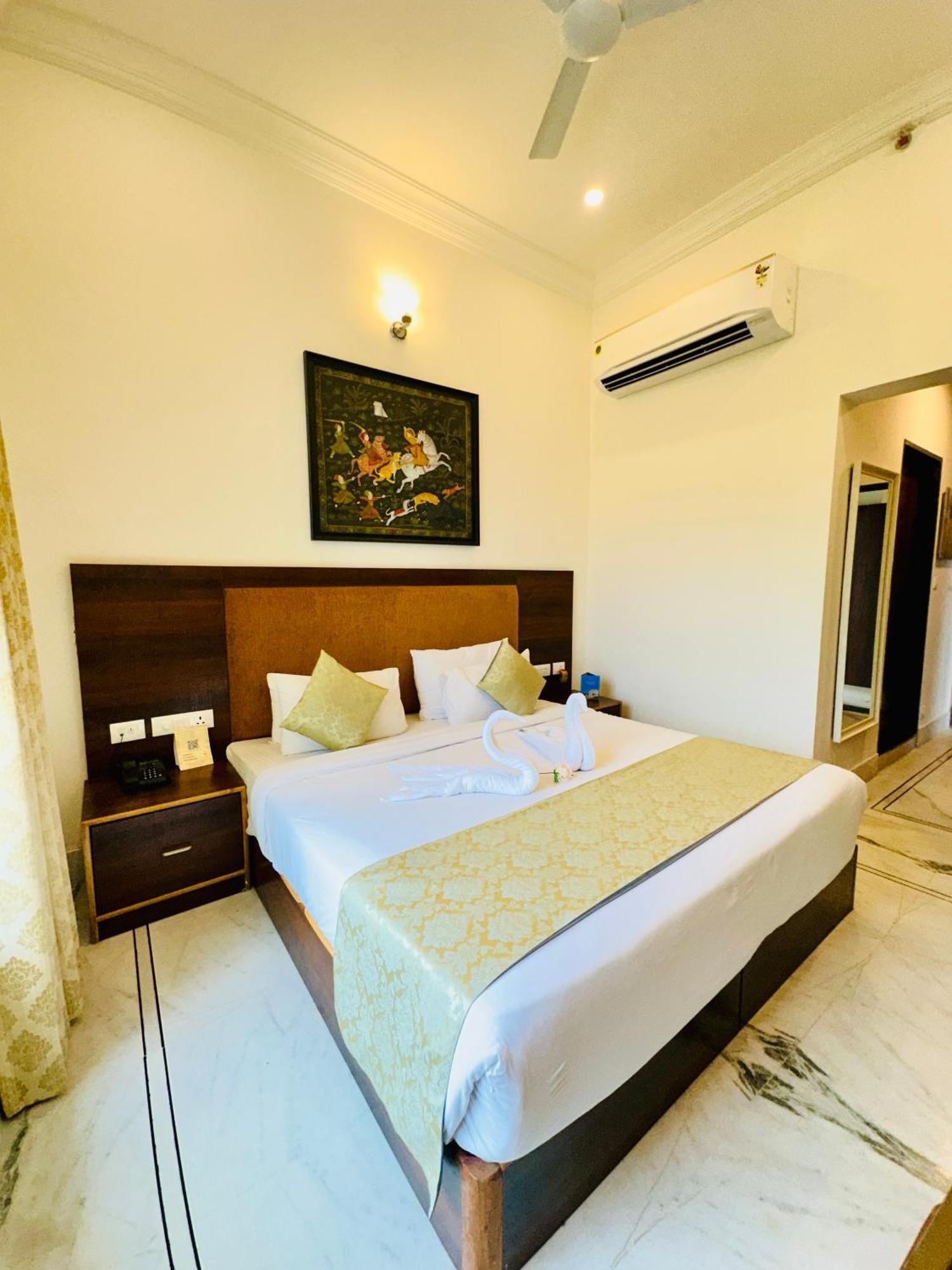 Mewar Palace Resort And Spa Udaipur Eksteriør bilde